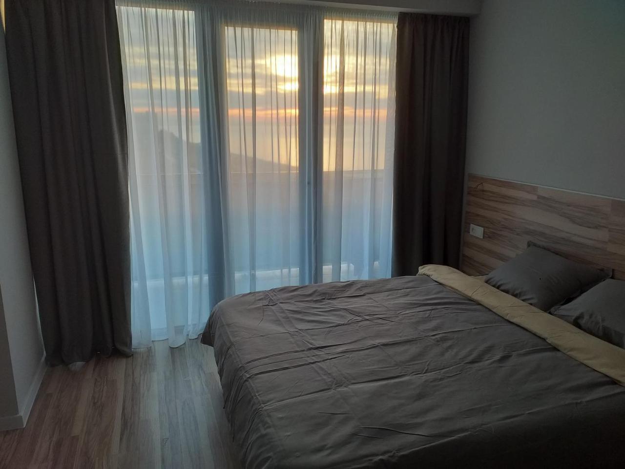 Batumi Beach Tower Eksteriør billede