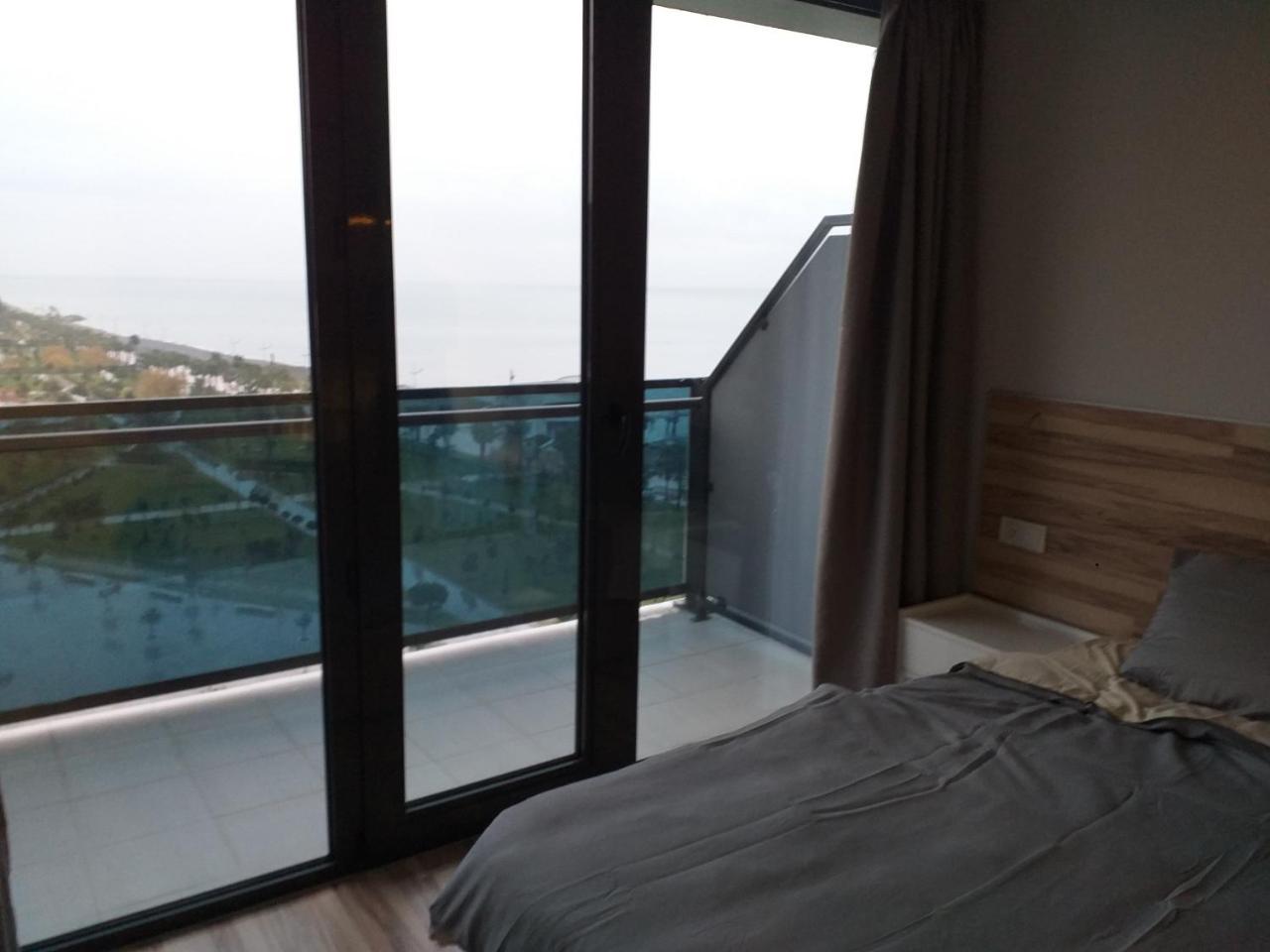 Batumi Beach Tower Eksteriør billede